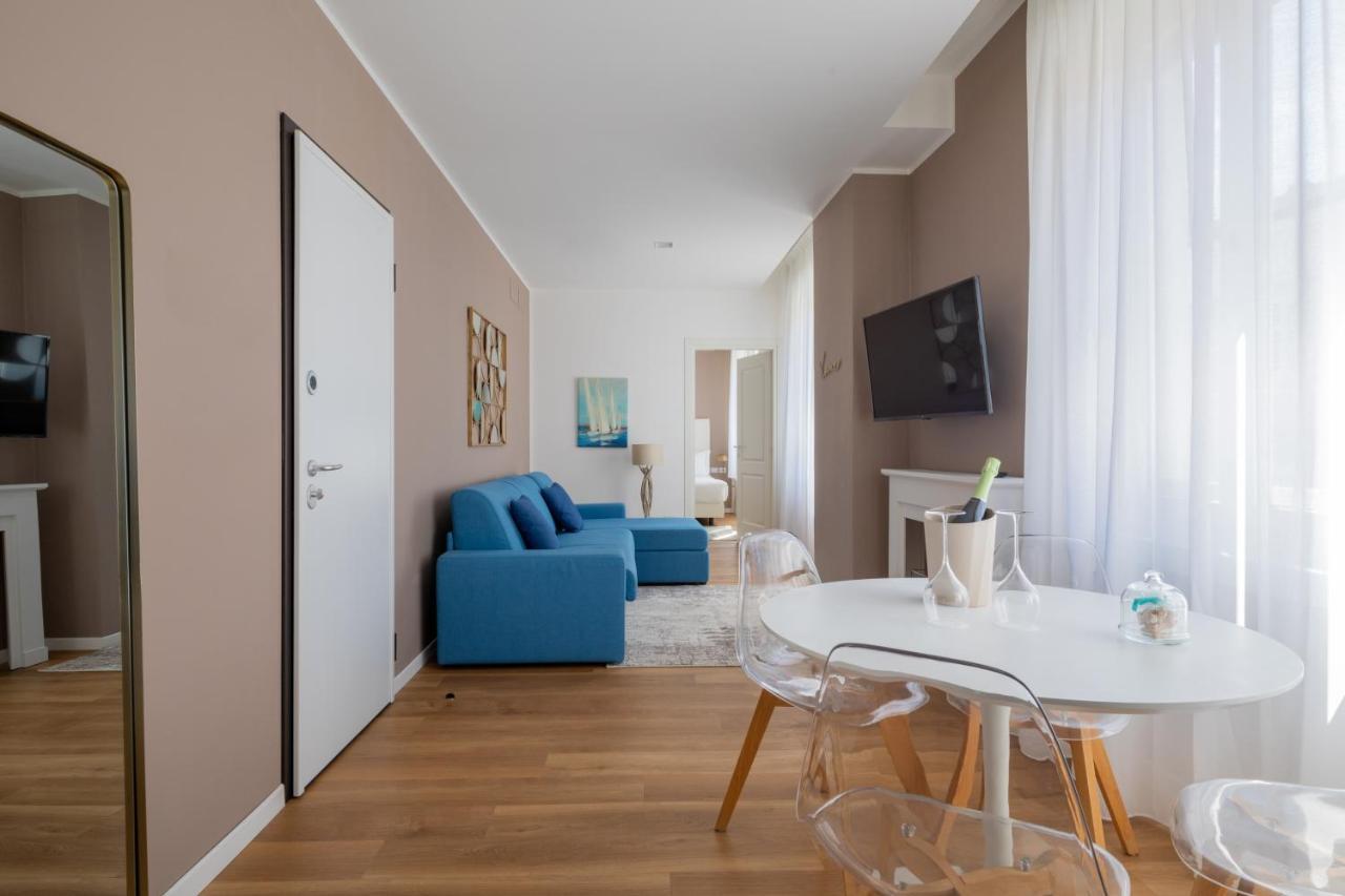 Vis A Vis Apartments Triëst Buitenkant foto